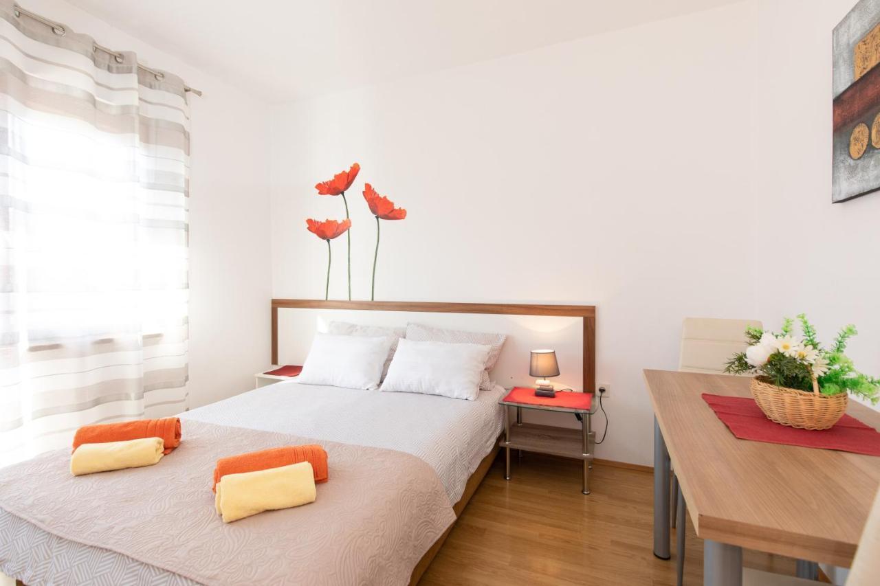Apartmani Braut Kornić Extérieur photo