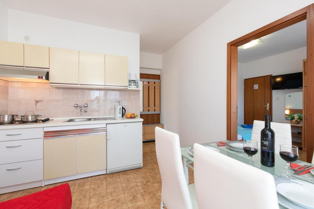 Apartmani Braut Kornić Extérieur photo