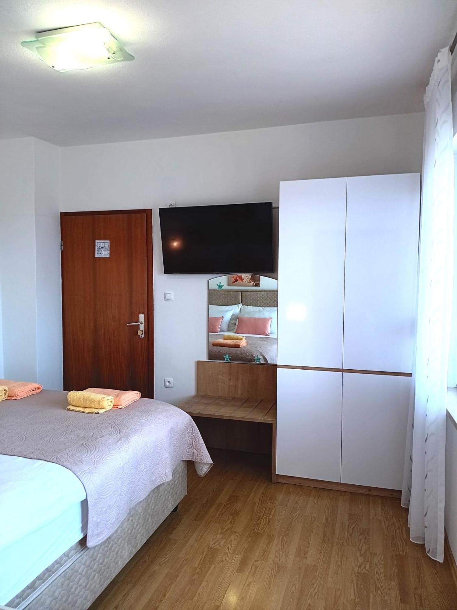 Apartmani Braut Kornić Extérieur photo